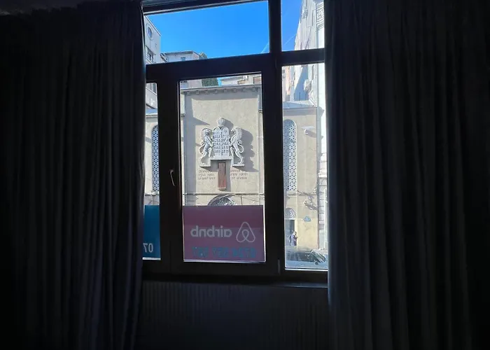 Synagogue Yeshua Tova Magheru Apartmán